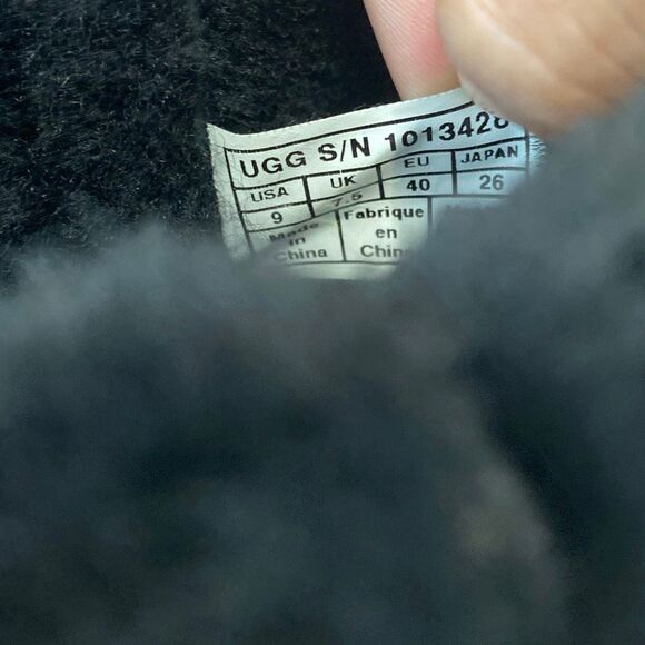 UGG Boots Amie woman’s size 9 - Picture 8 of 9